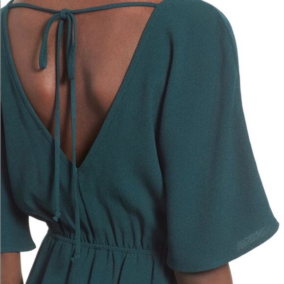 Flowy Short Open Back Plunge V Neck Skort Romper Dark Green, Size XS - Picture 4 of 8